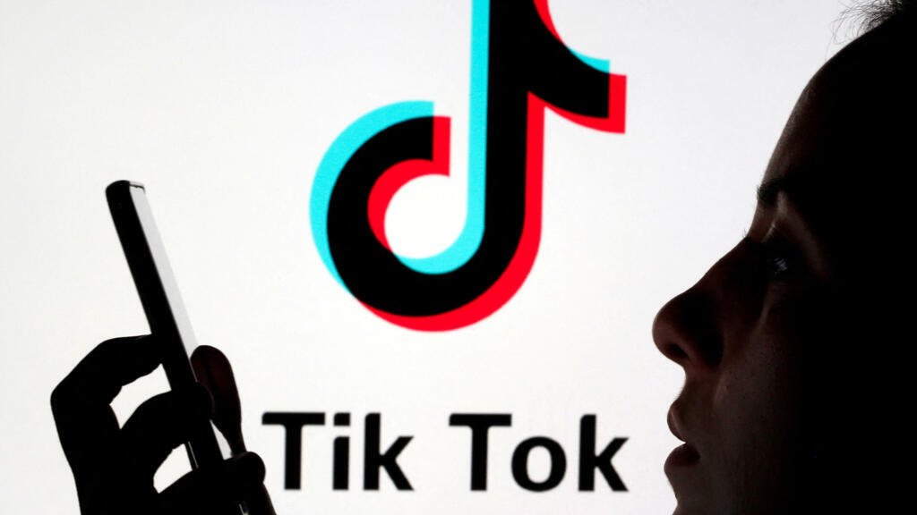 França abre inquérito criminal sobre impacto do TikTok na saúde mental das crianças